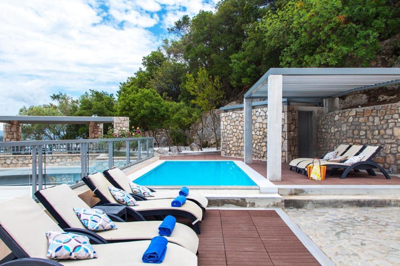 Thealos Village Aparthotel Lefkada Лигия Екстериор снимка